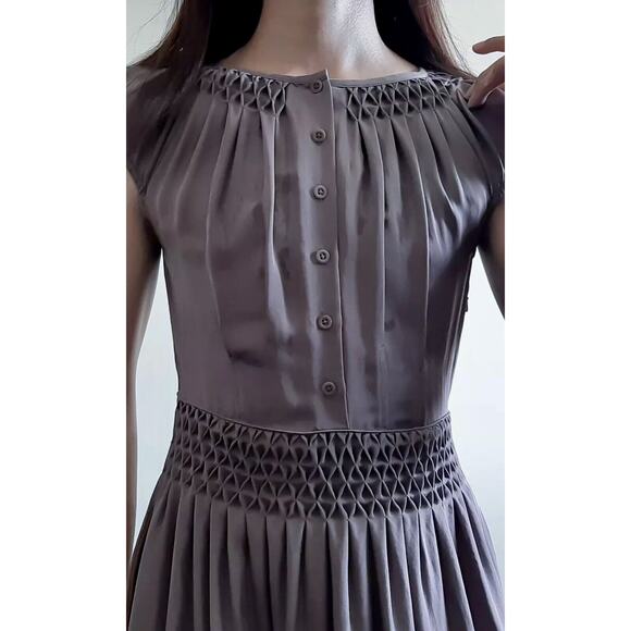 Banana Republic 100% Silk Hand Smocked Lavender Dress Women’s Size 4 Fairy - Picture 4 of 12